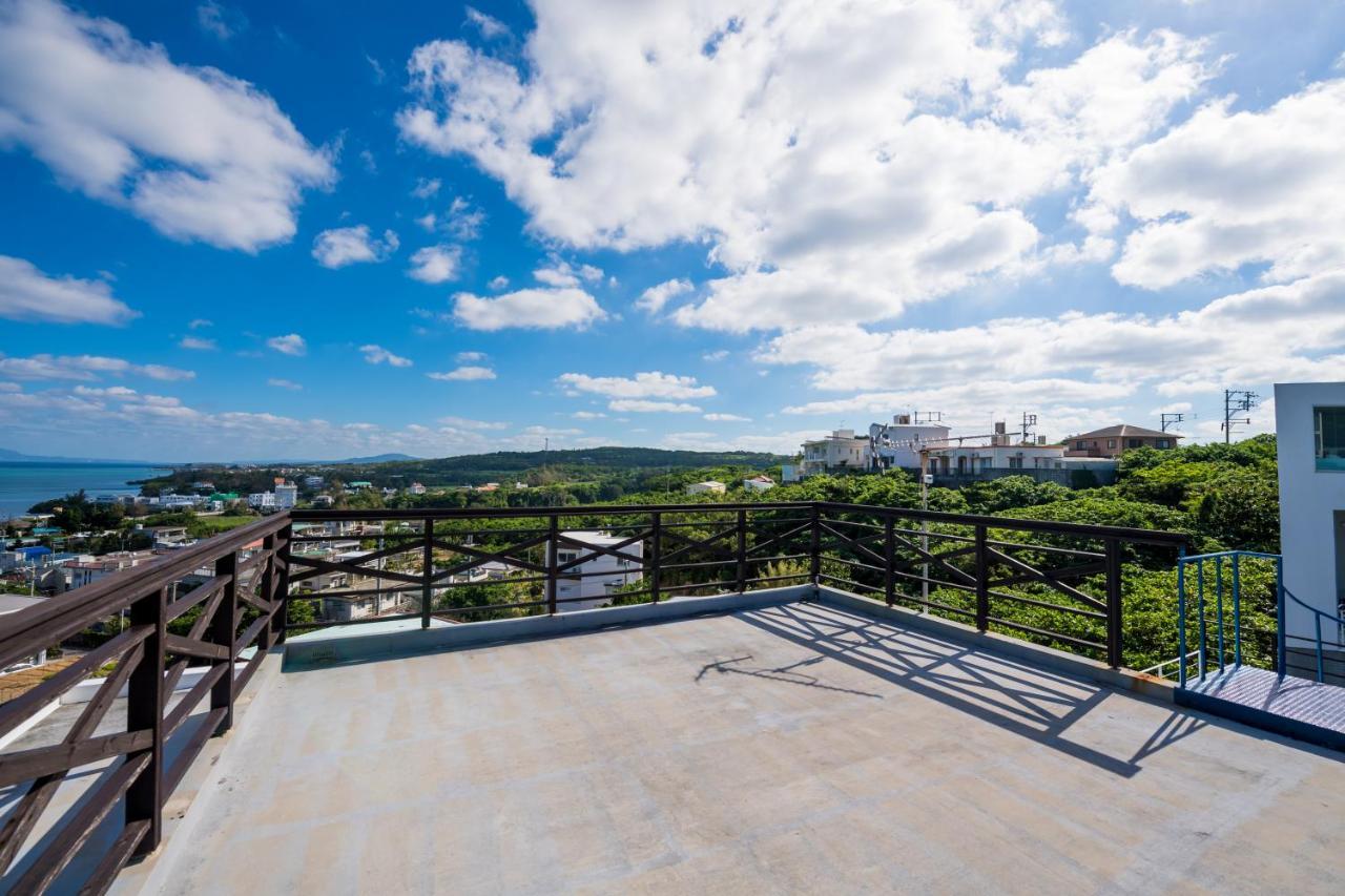 E-Horizon Resort Condominium Yomitan Buitenkant foto