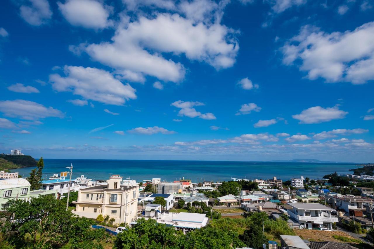 E-Horizon Resort Condominium Yomitan Buitenkant foto