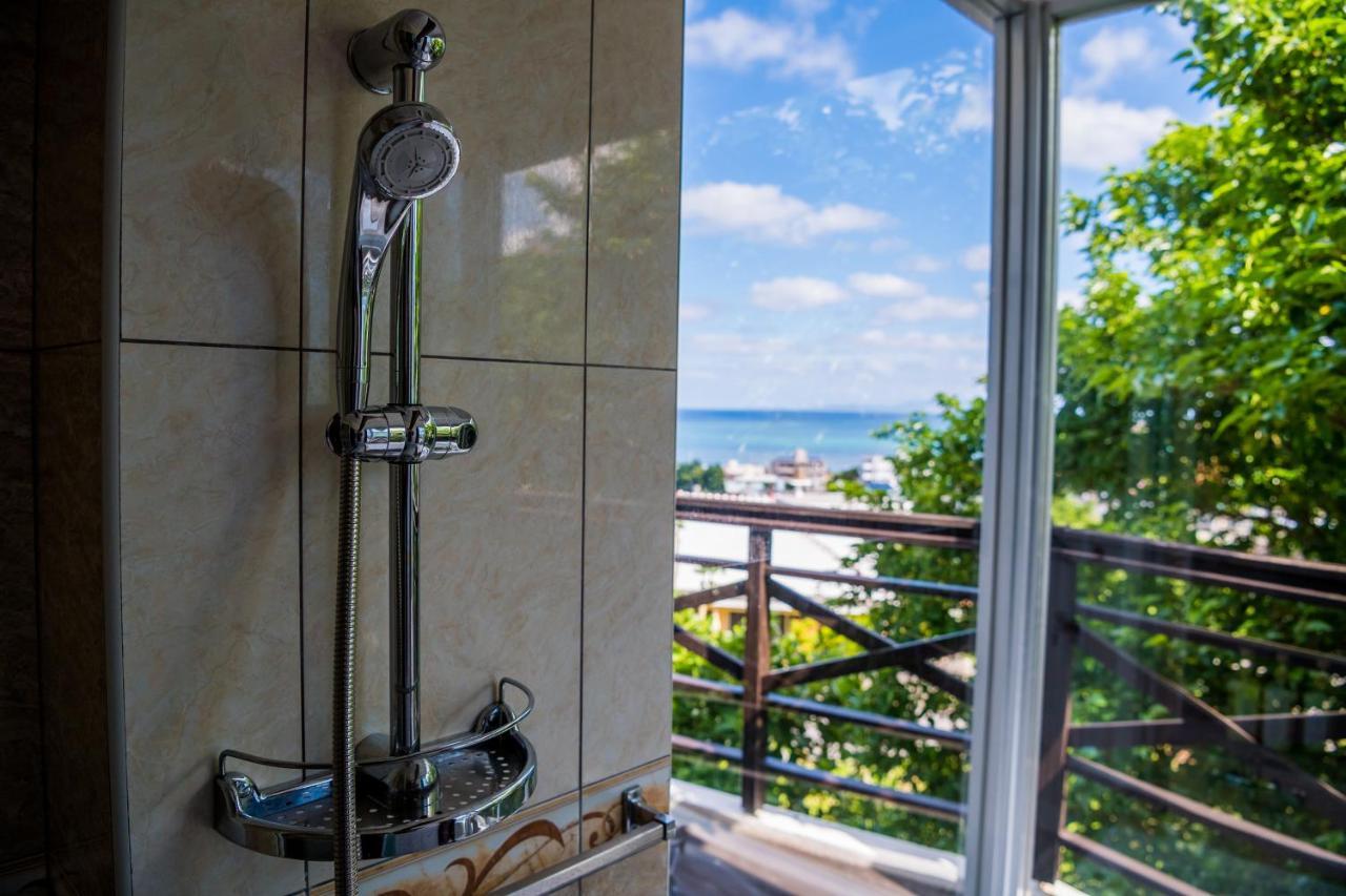 E-Horizon Resort Condominium Yomitan Buitenkant foto